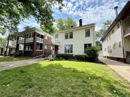 featured image of 436 W Cook St