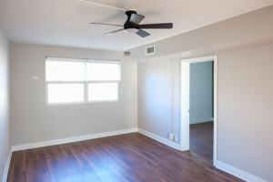 featured image of 111 N Calhoun St