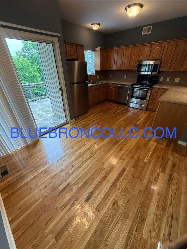 10410 E 45th Ter - Photo 4 of 15