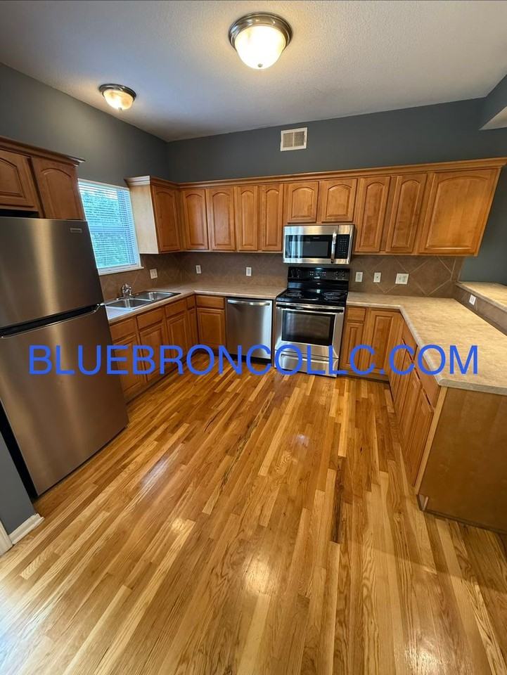 10410 E 45th Ter - Photo 5 of 15