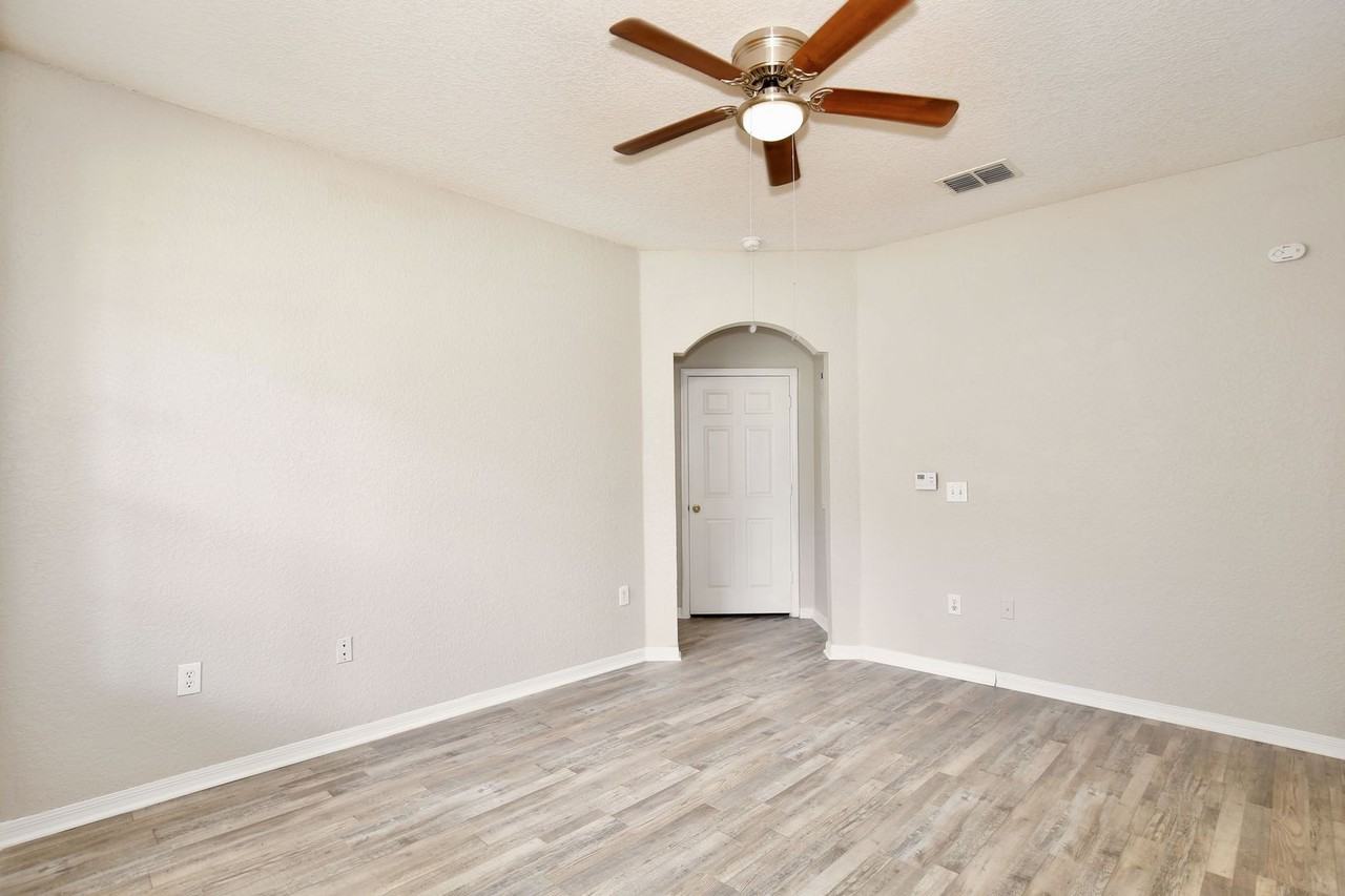 822 Grand Regency Pointe #103 - Photo 3 of 24