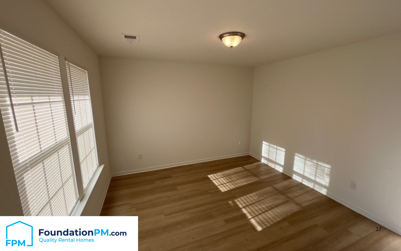 388 Mcfarland Dr #1 - Photo 5 of 18