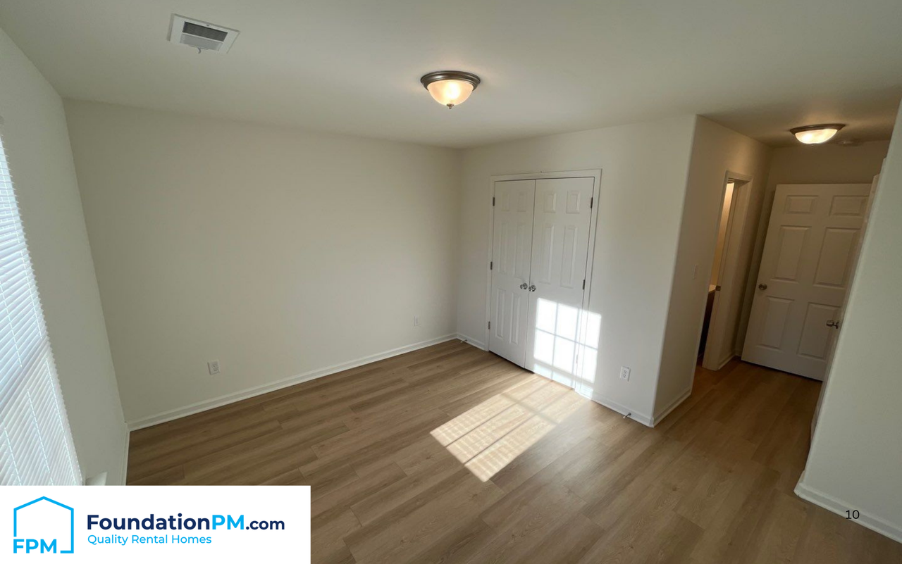 388 Mcfarland Dr #1 - Photo 6 of 18