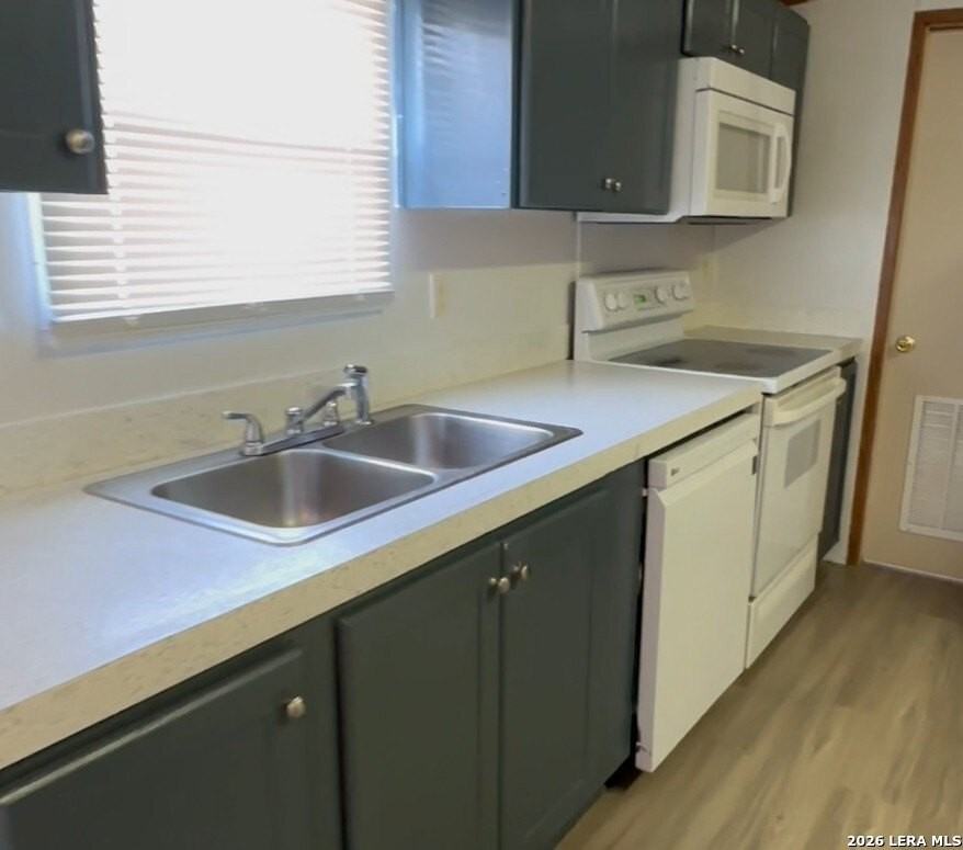 145 County Road 3821 - Photo 6 of 15