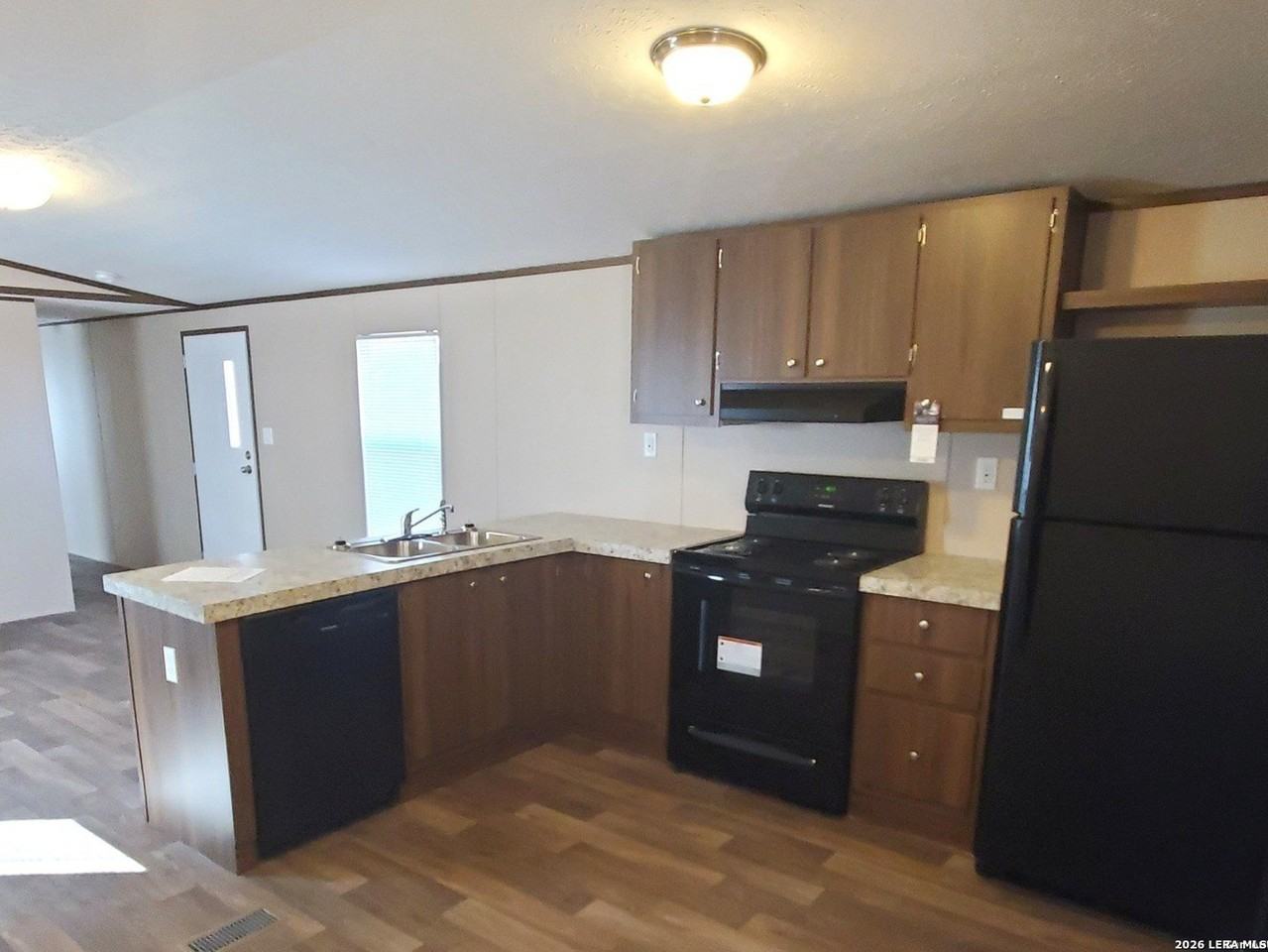 7380 Pittman Rd - Photo 5 of 11