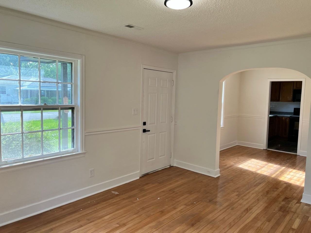 1604 Truman Ave - Photo 4 of 25