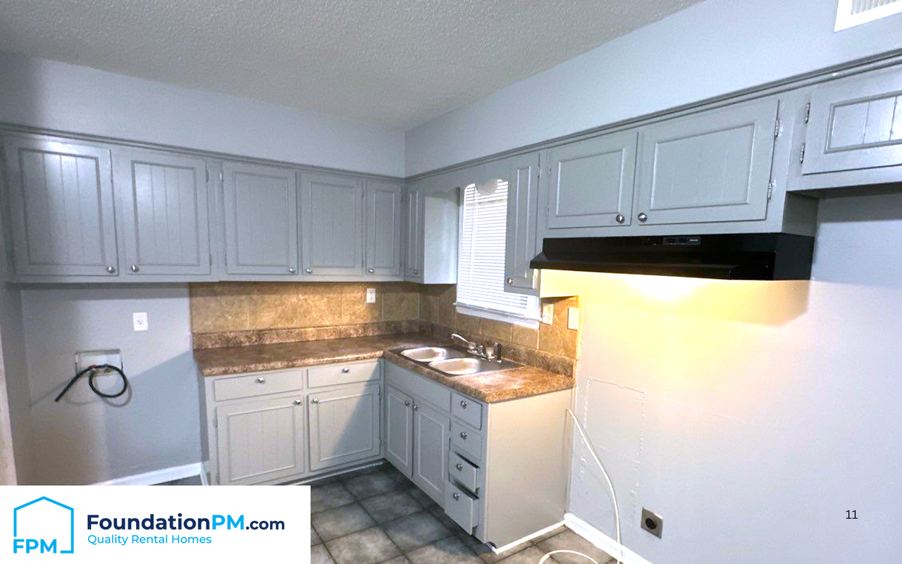 4264 Genyth Ave #1 - Photo 3 of 13