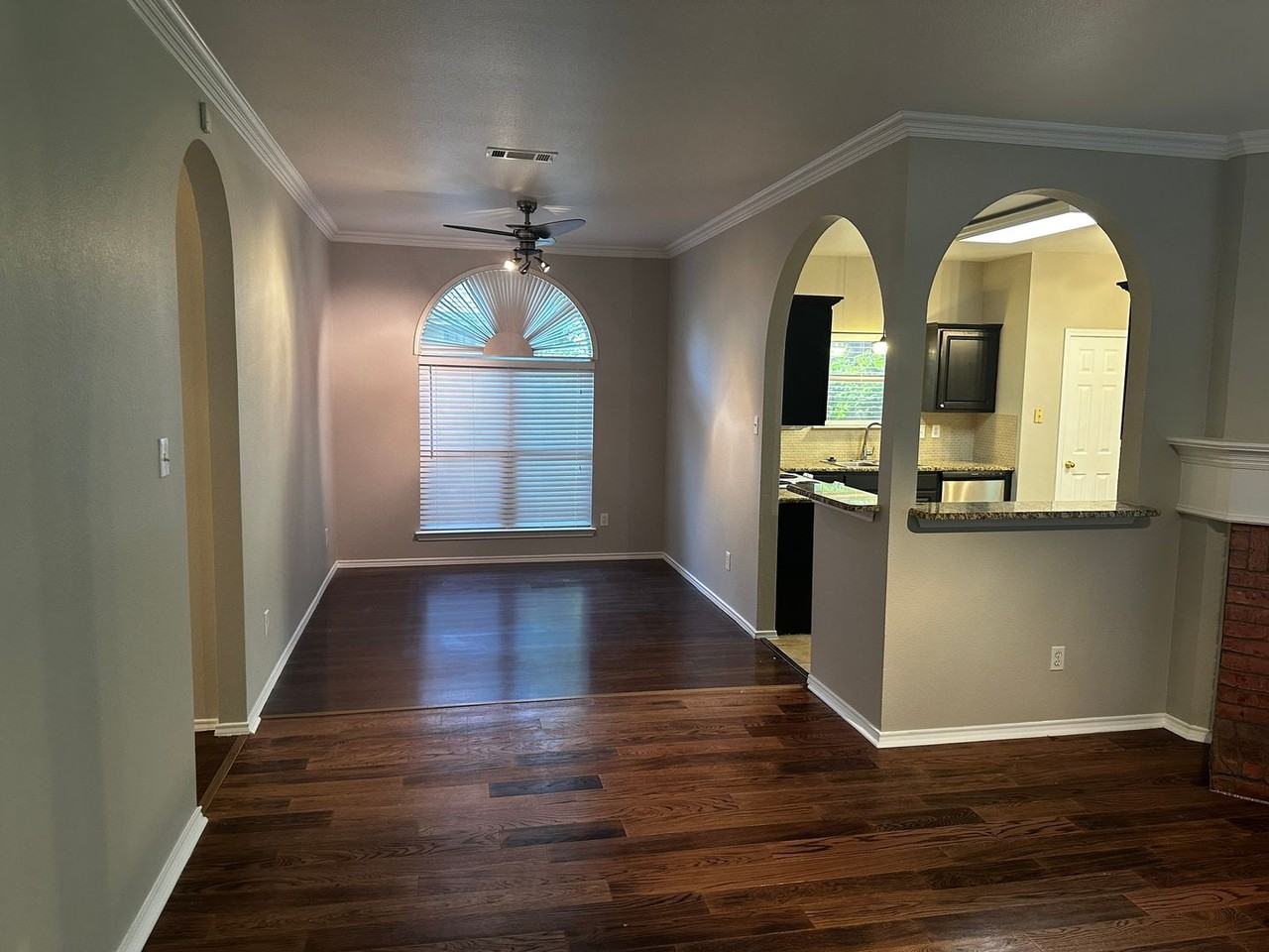 1809 Estates Dr - Photo 3 of 25