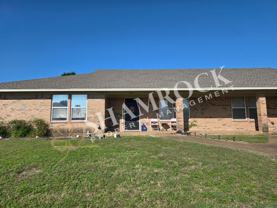 1713 Breezy Dr - Photo 1 of 1