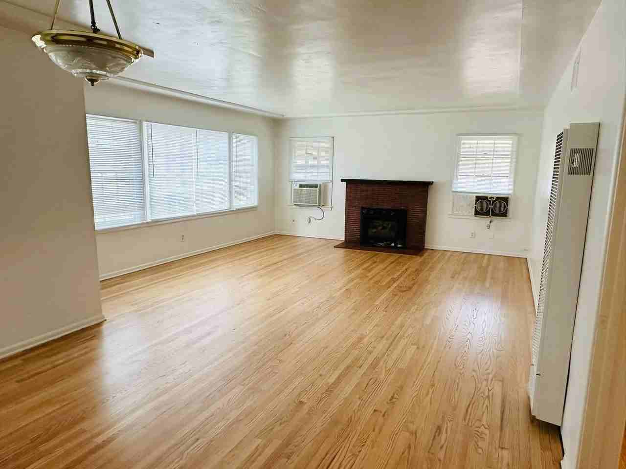 503 W Lugonia Ave - Photo 7 of 30