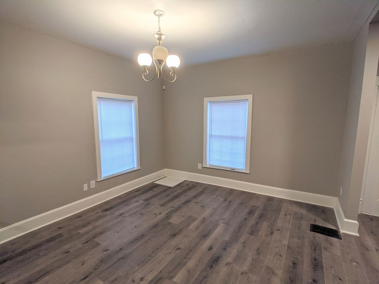 2168 Carrollton Ave - Photo 6 of 13