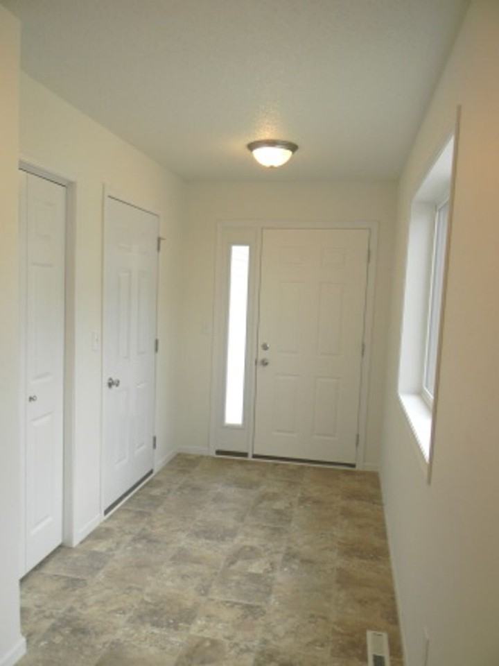 2736 31st Ave S - Photo 2 of 6