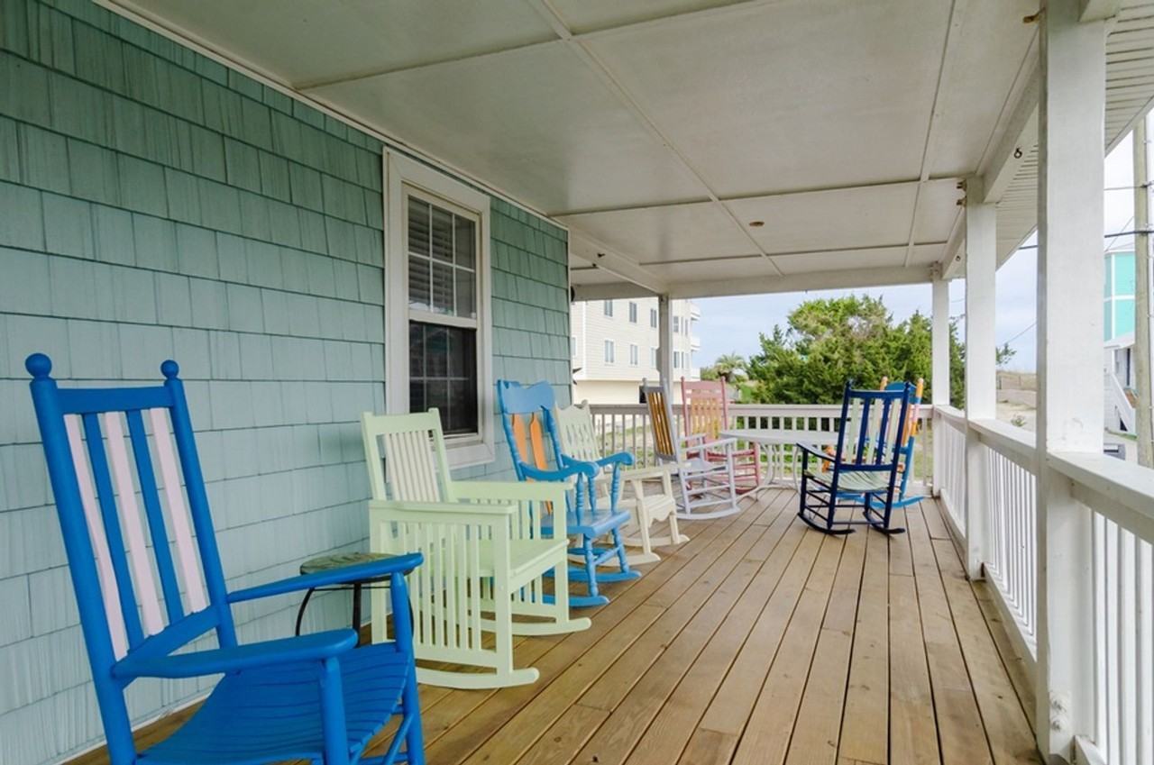 1201 Carolina Beach Ave N - Photo 4 of 46