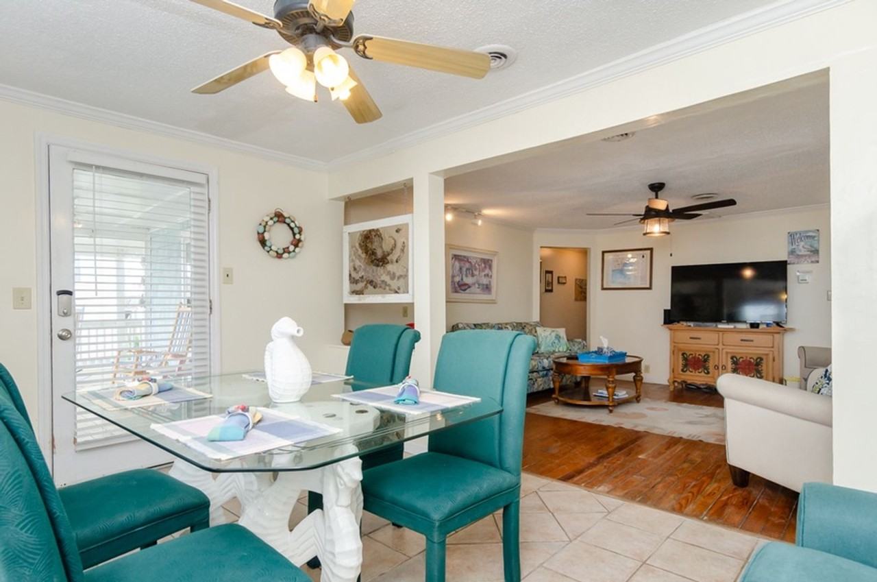 1201 Carolina Beach Ave N - Photo 7 of 46