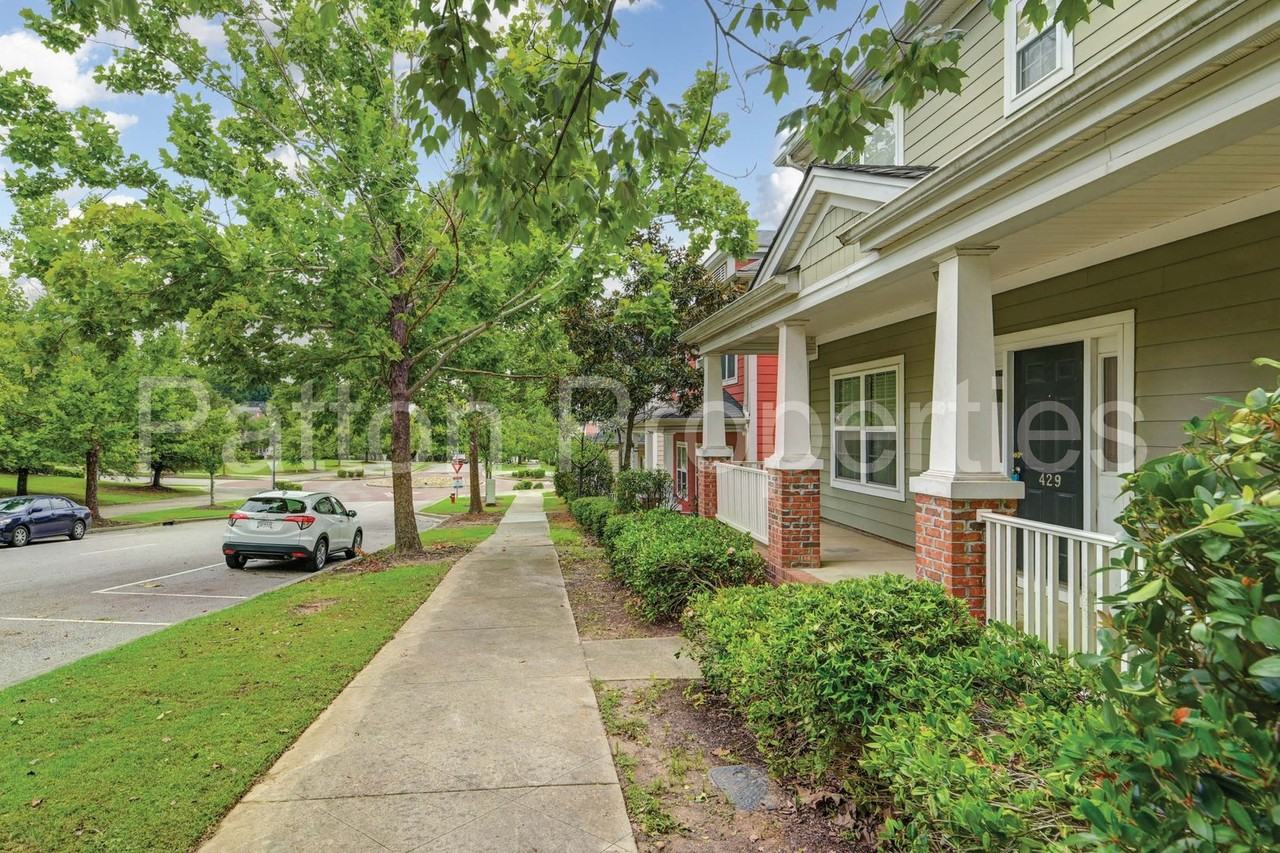 429 S Pickens St - Photo 2 of 33