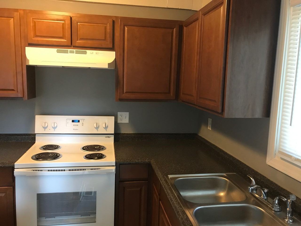 4014 Alberta St - Photo 3 of 6