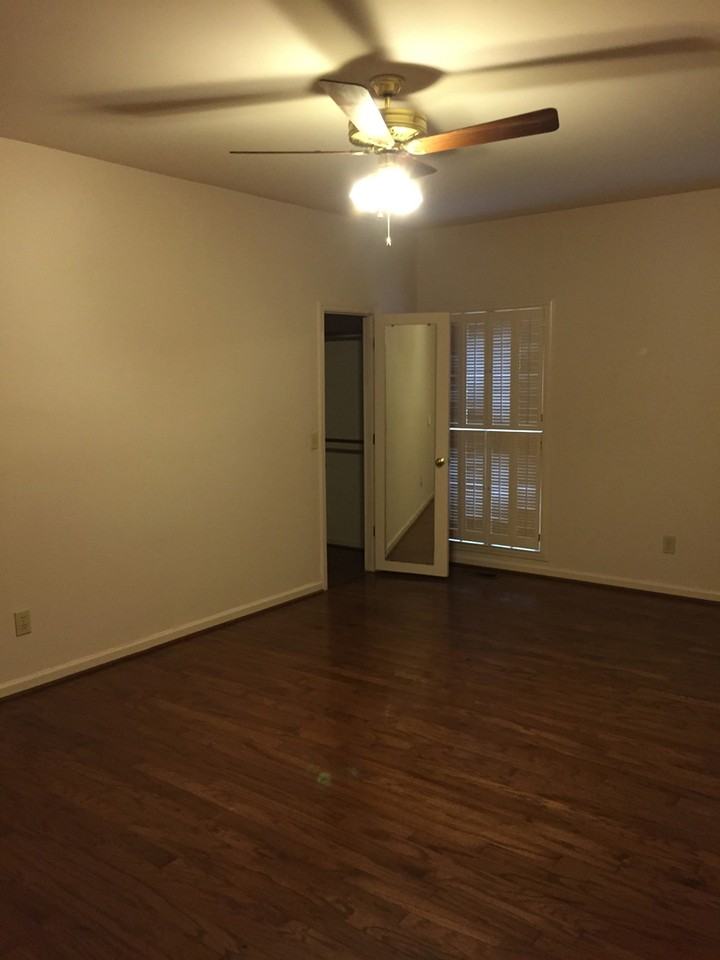 1180 E University Dr - Photo 6 of 11