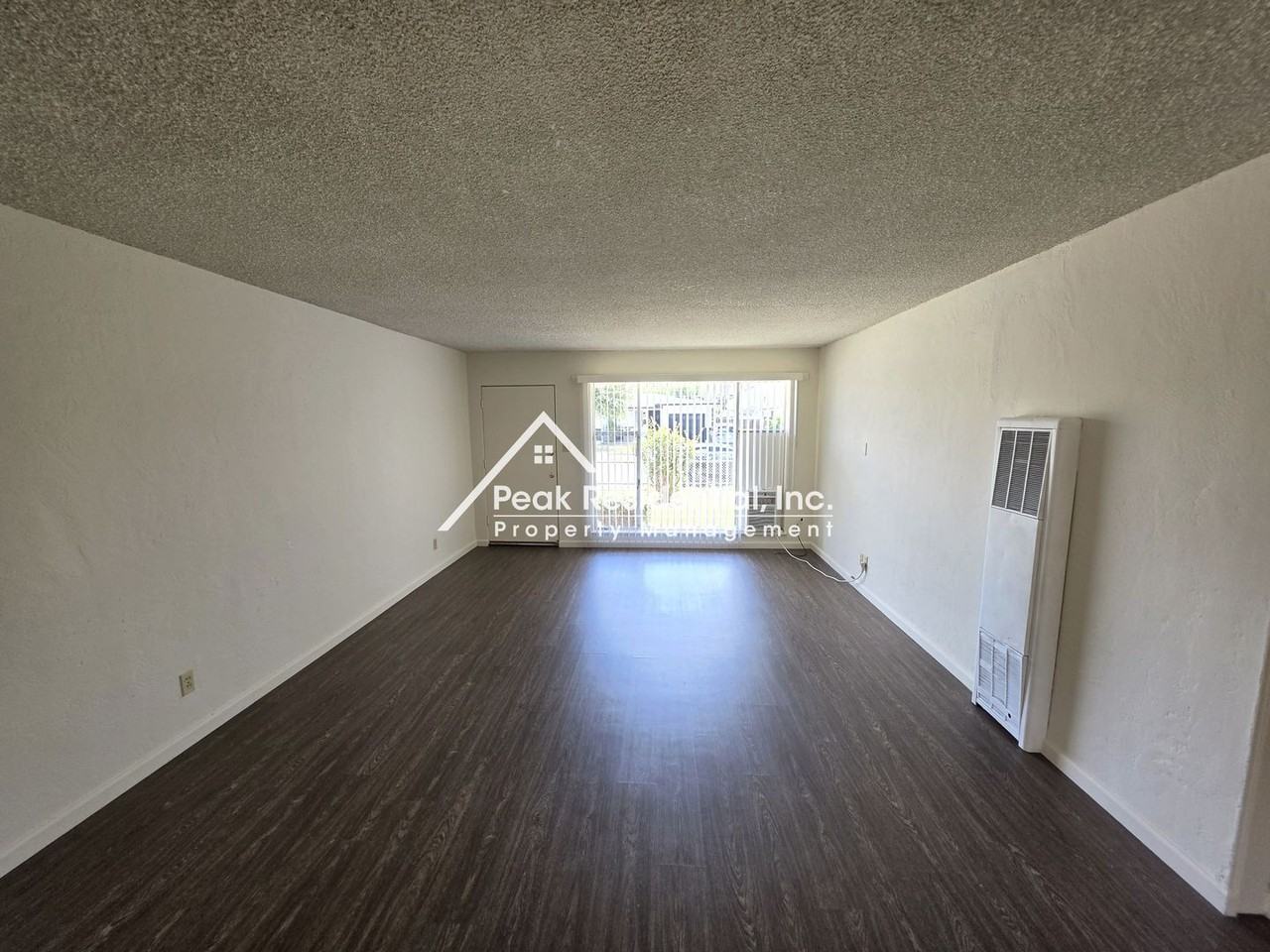 5934 69th St - Photo 4 of 19
