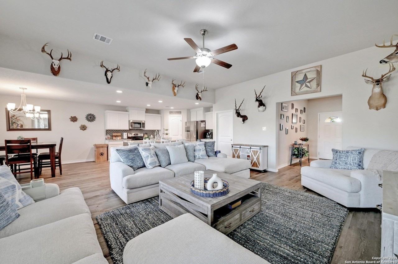 132 Frank Jones - Photo 4 of 20