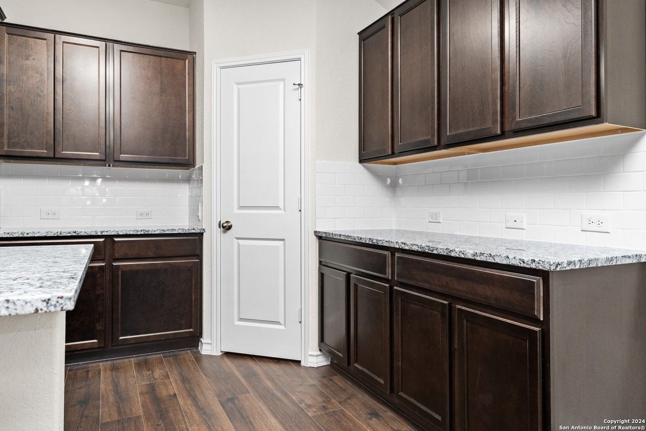 4850 Paluxy Trl - Photo 7 of 30
