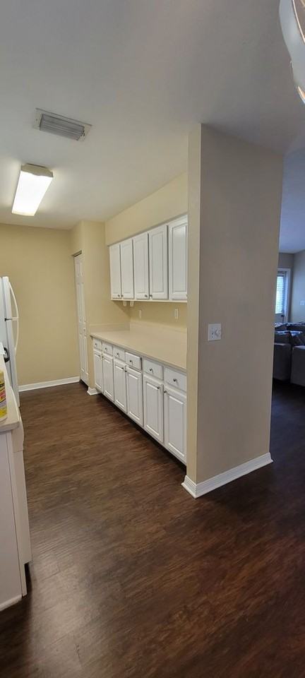 3402 Nw 25th Ter - Photo 5 of 40