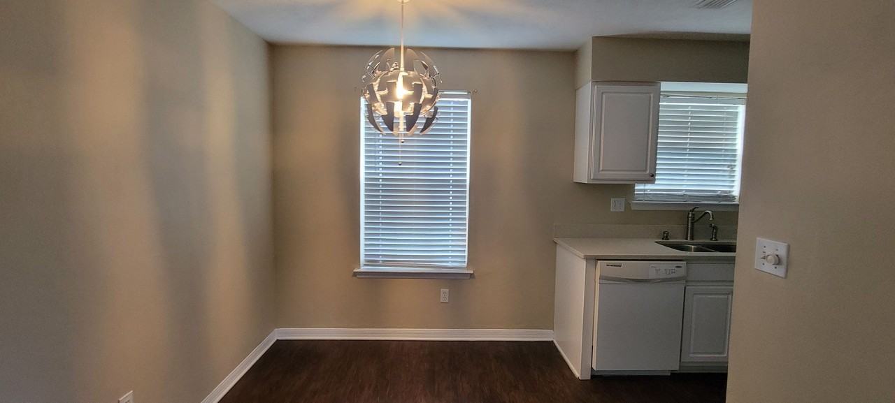 3402 Nw 25th Ter - Photo 6 of 40