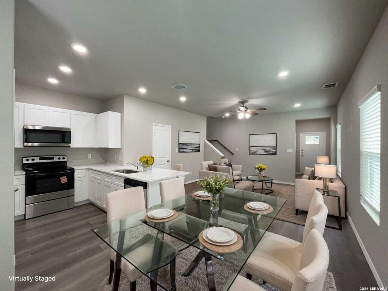 7818 Shetland Dr #101 - Photo 3 of 34