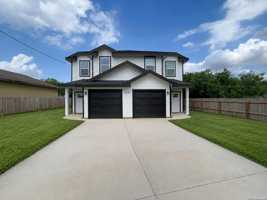 featured image of 7818 Shetland Dr #102