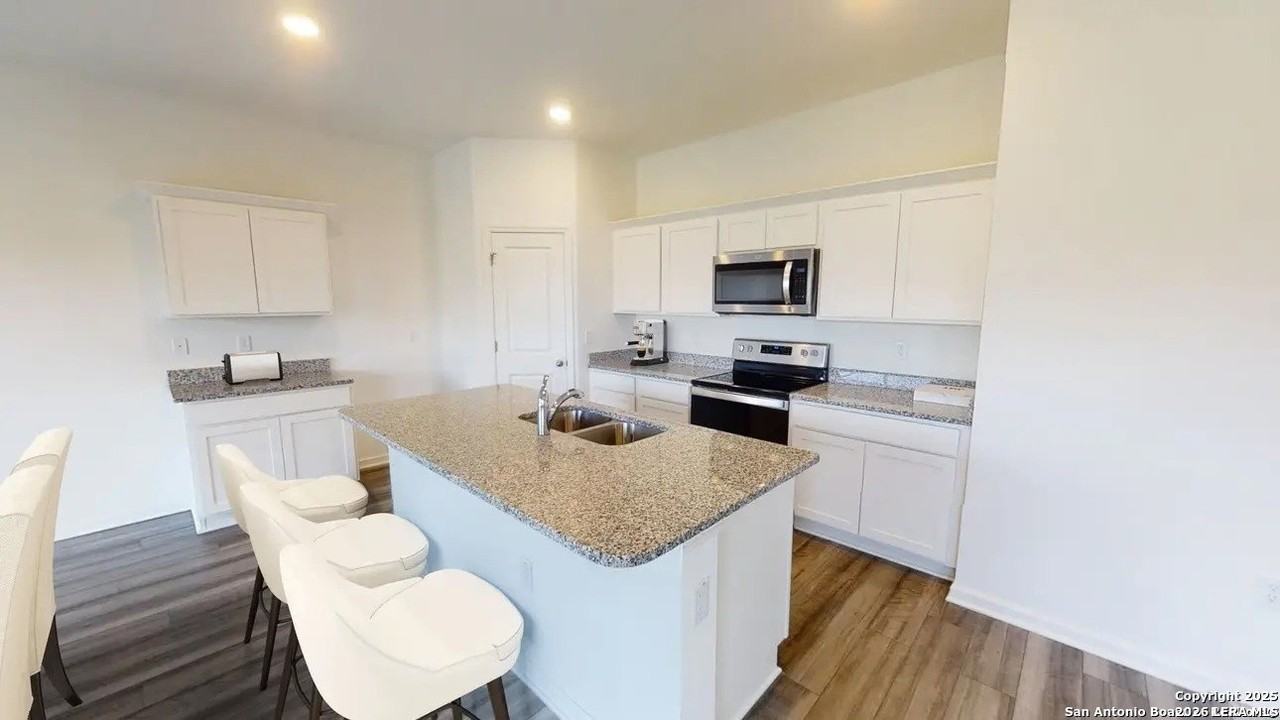 874 Barnacle Ct - Photo 3 of 10