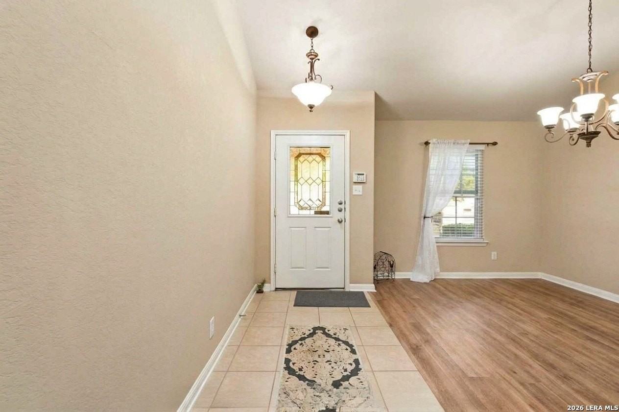 417 Turnberry Way - Photo 4 of 20