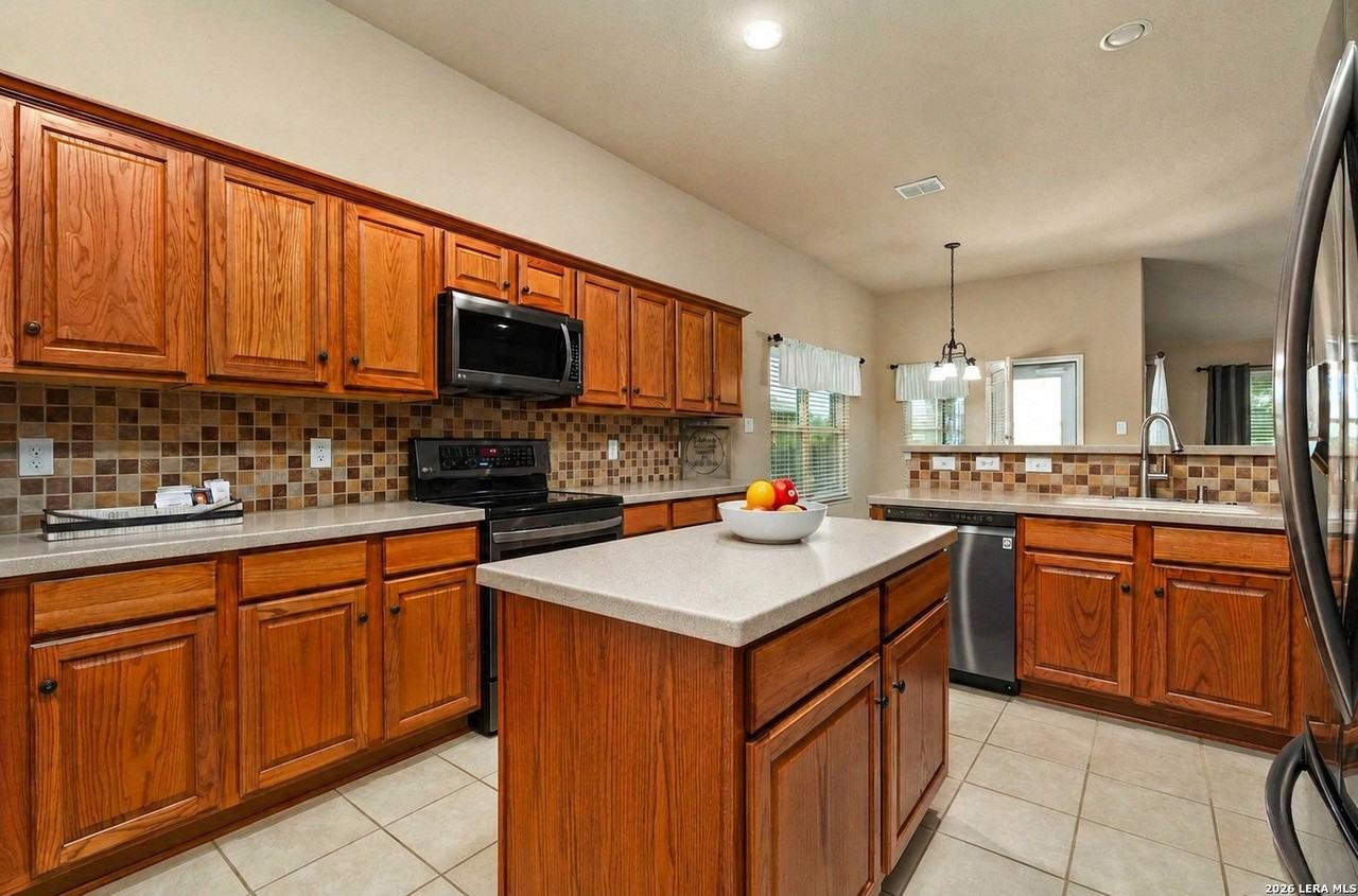 417 Turnberry Way - Photo 7 of 20