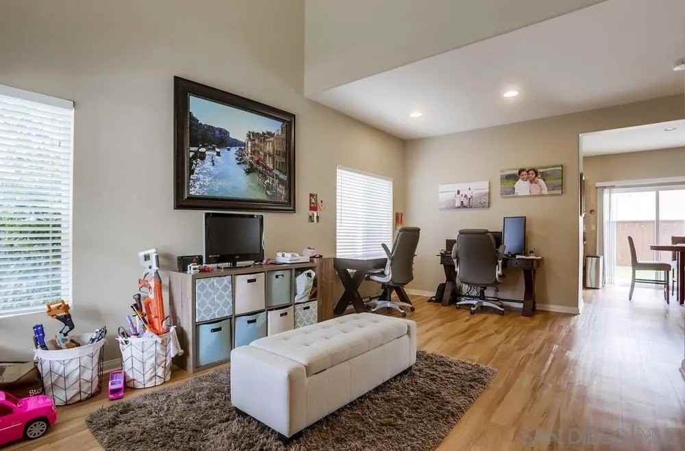 10019 Kika Ct - Photo 2 of 22
