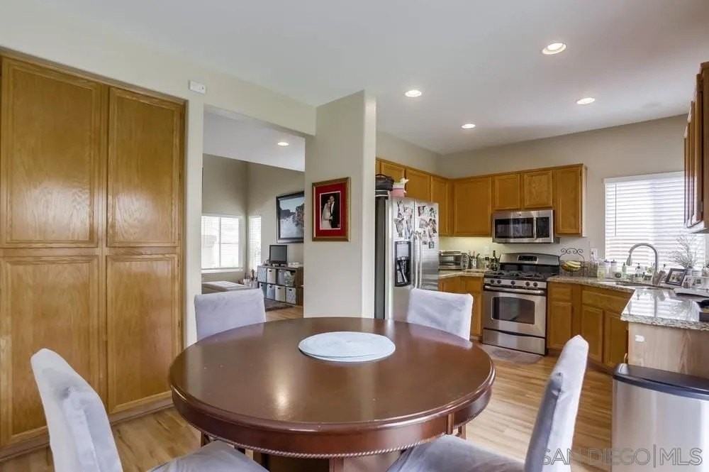 10019 Kika Ct - Photo 5 of 22