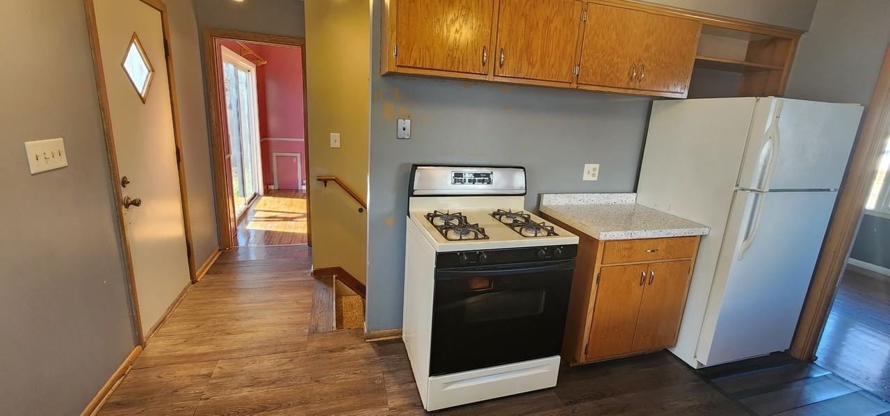 1624 E Oakland Ave - Photo 6 of 15