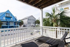 featured image of 812 Canal Dr #1