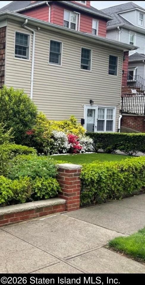 11 Lyman Ave #1 - Photo 2 of 3