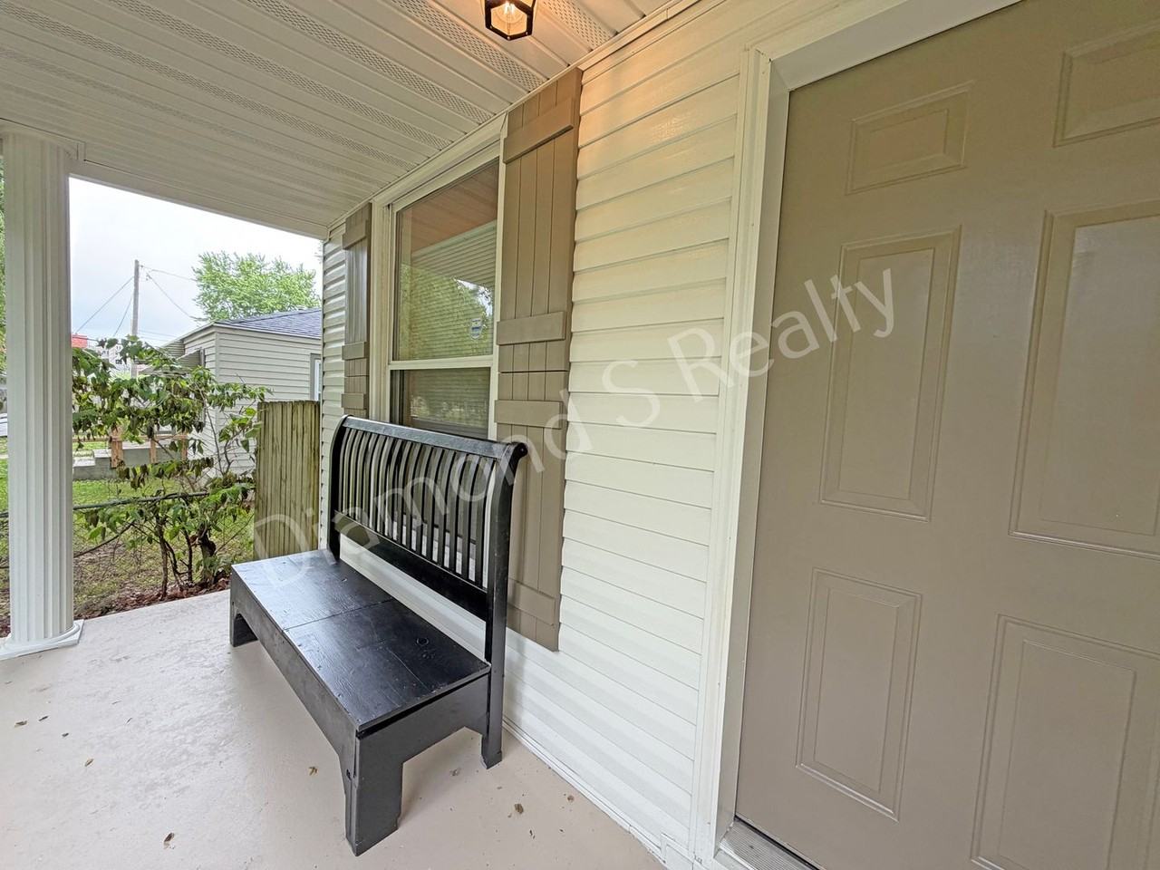 916 N Pickwick Ave - Photo 3 of 21