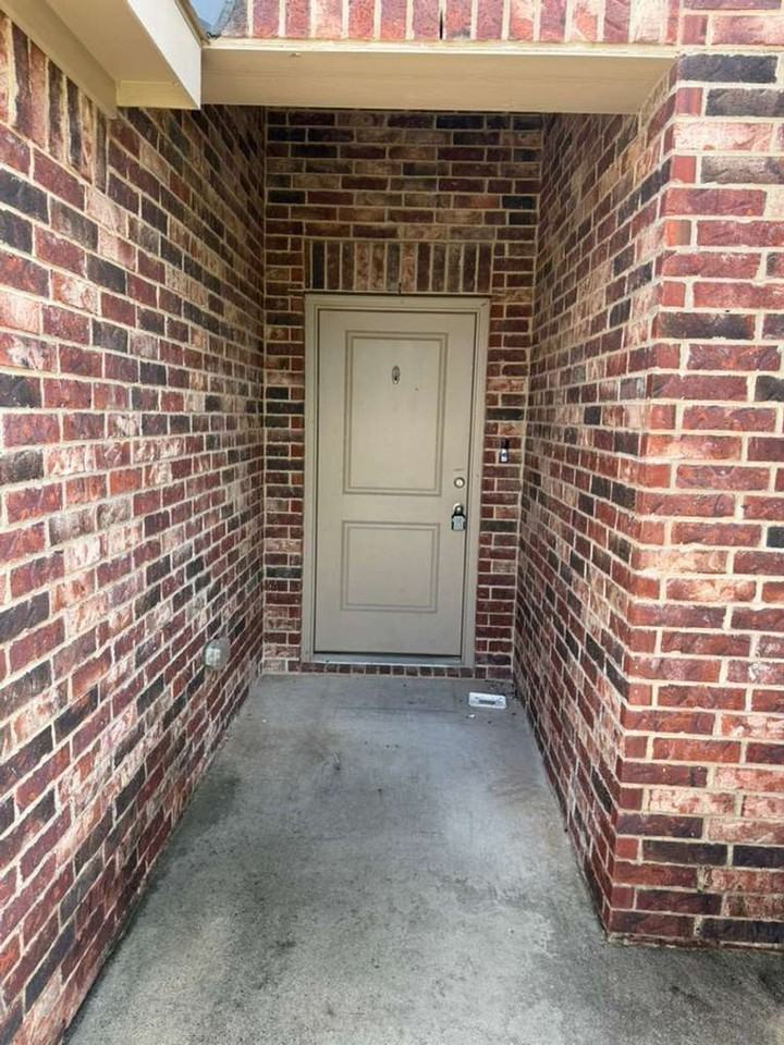 2708 Corbo Dr - Photo 7 of 24