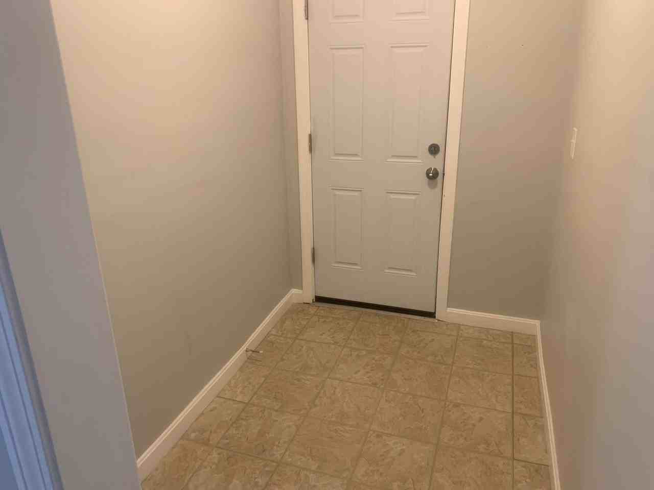 35 Vinton St - Photo 6 of 38