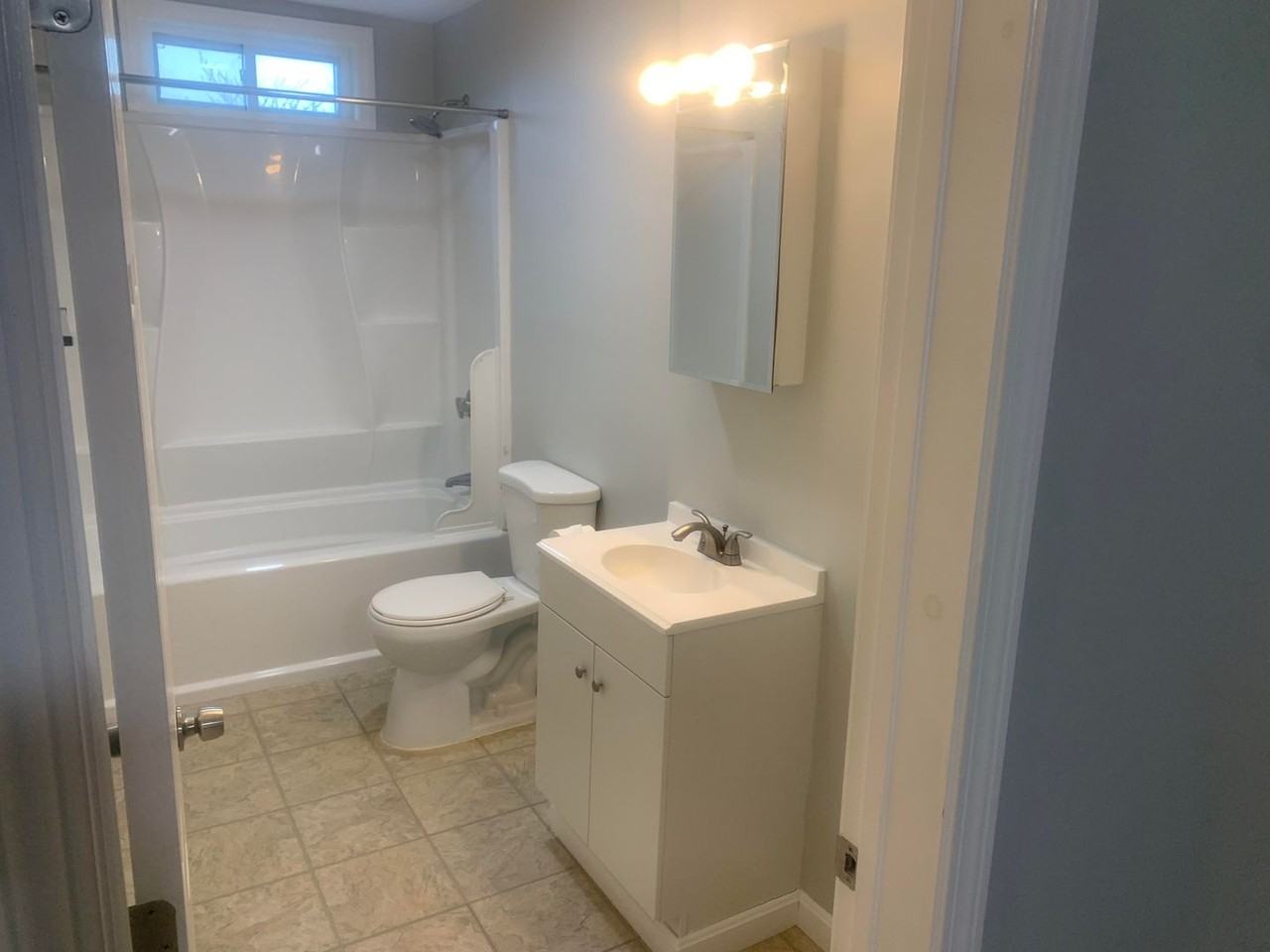 35 Vinton St - Photo 7 of 38