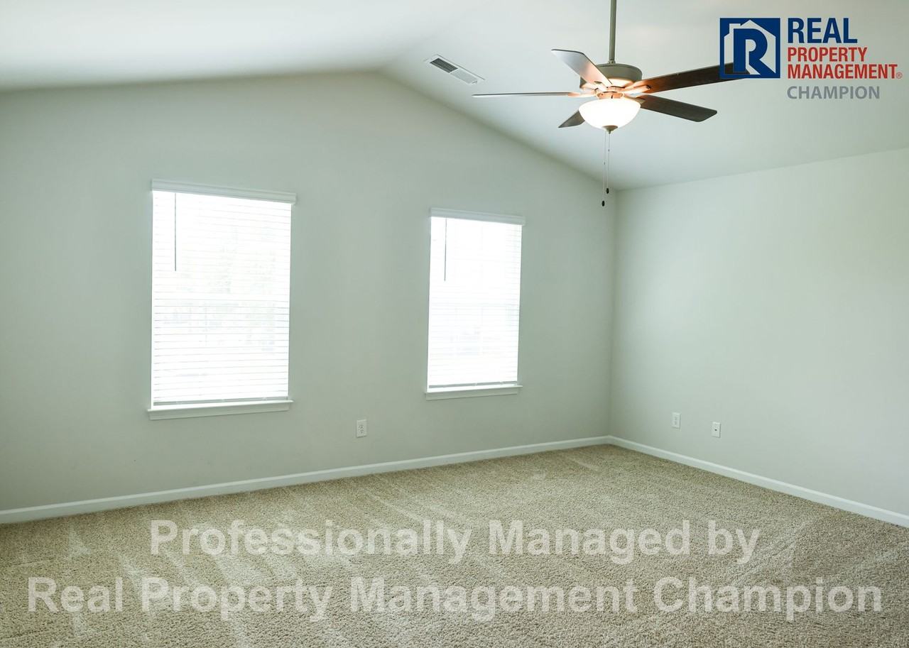 433 Ginger Dr - Photo 6 of 14