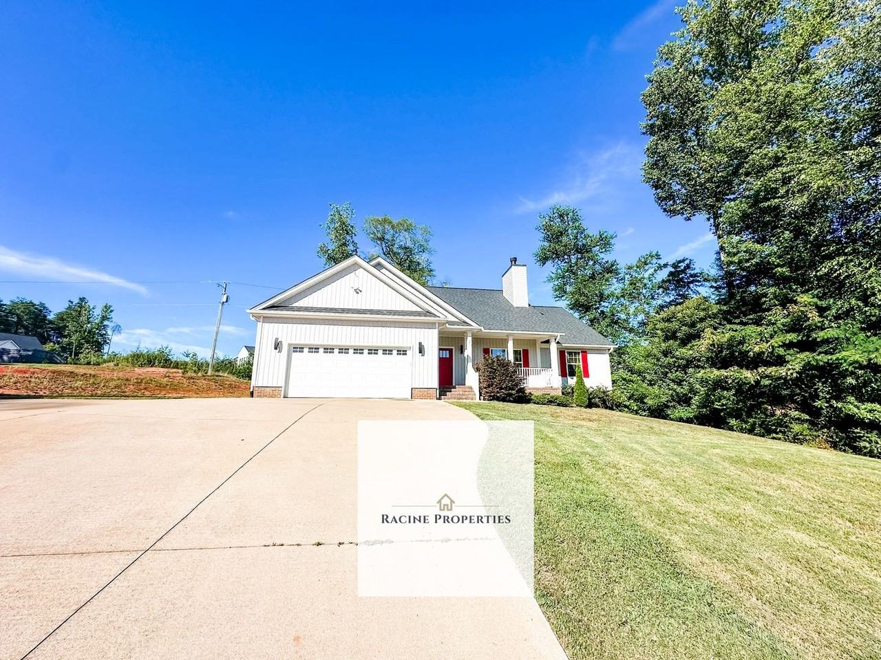 27 Carriage Dr - Photo 2 of 19