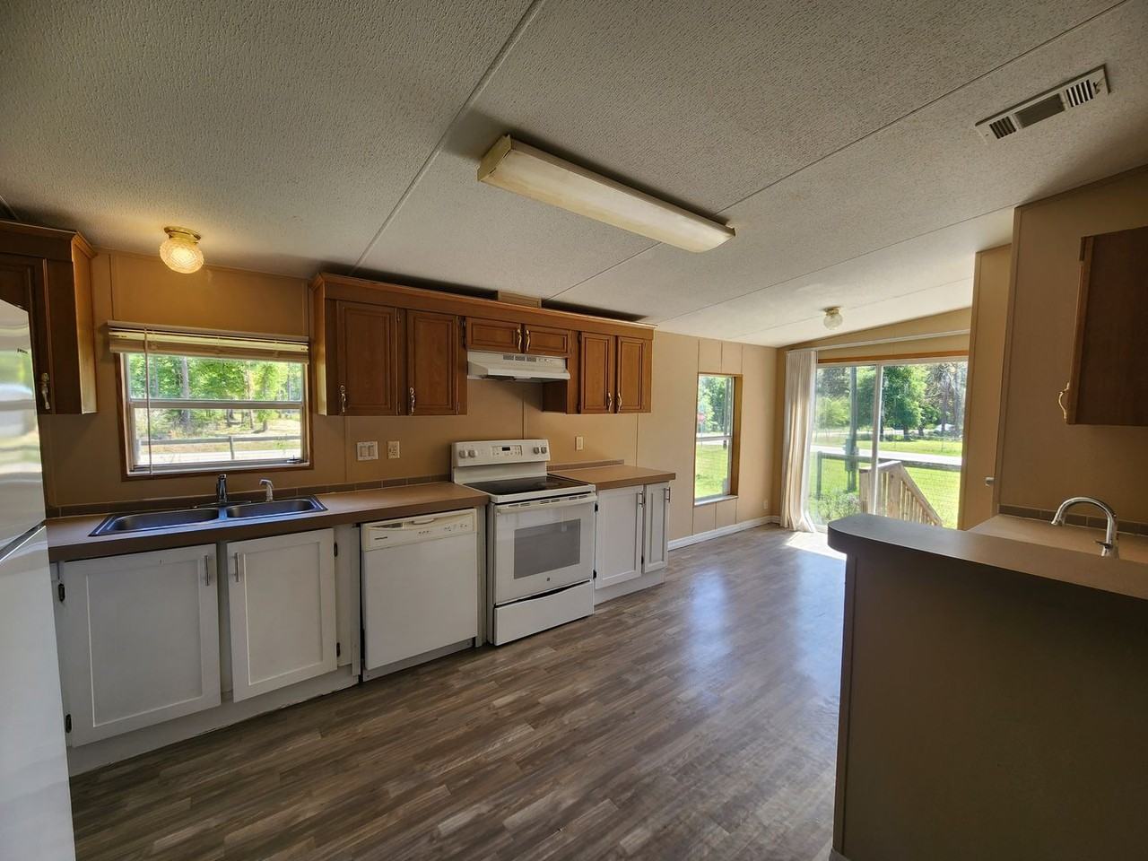 1726 Nw 119th Ct - Photo 7 of 24