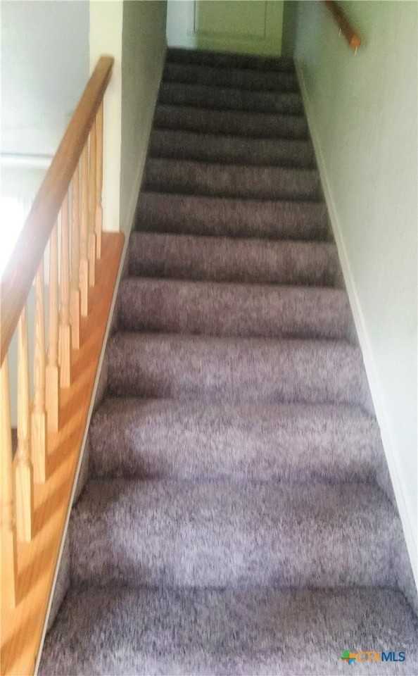 313 Creek St #B - Photo 7 of 12