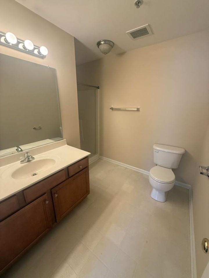 4068 Bentley Dr #B2 - Photo 5 of 8