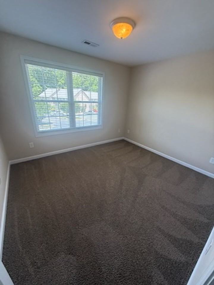 4068 Bentley Dr #B2 - Photo 6 of 8