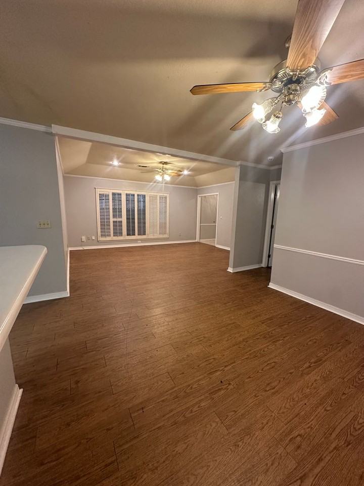 3005 Sw 28th Ave #C - Photo 2 of 19
