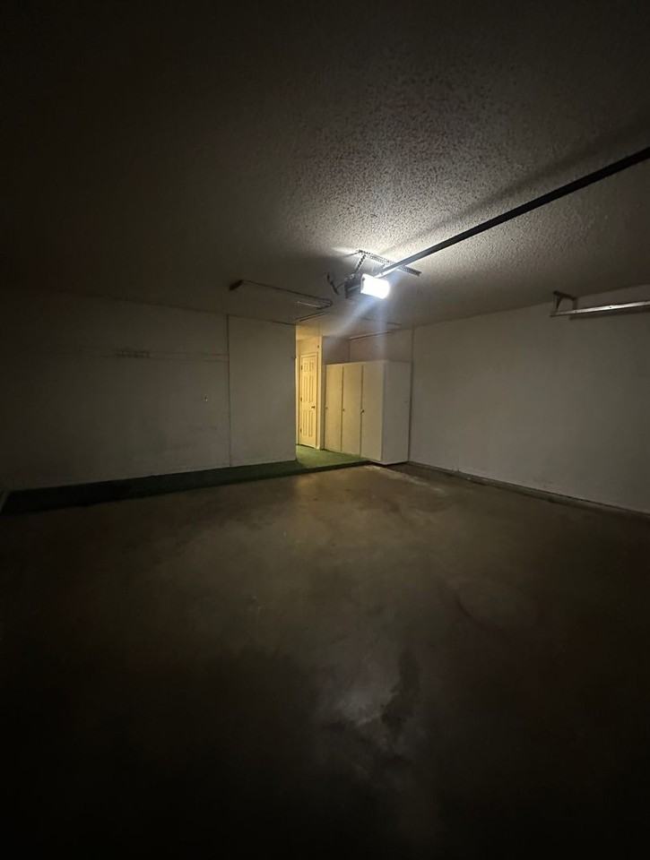 3005 Sw 28th Ave #C - Photo 6 of 19