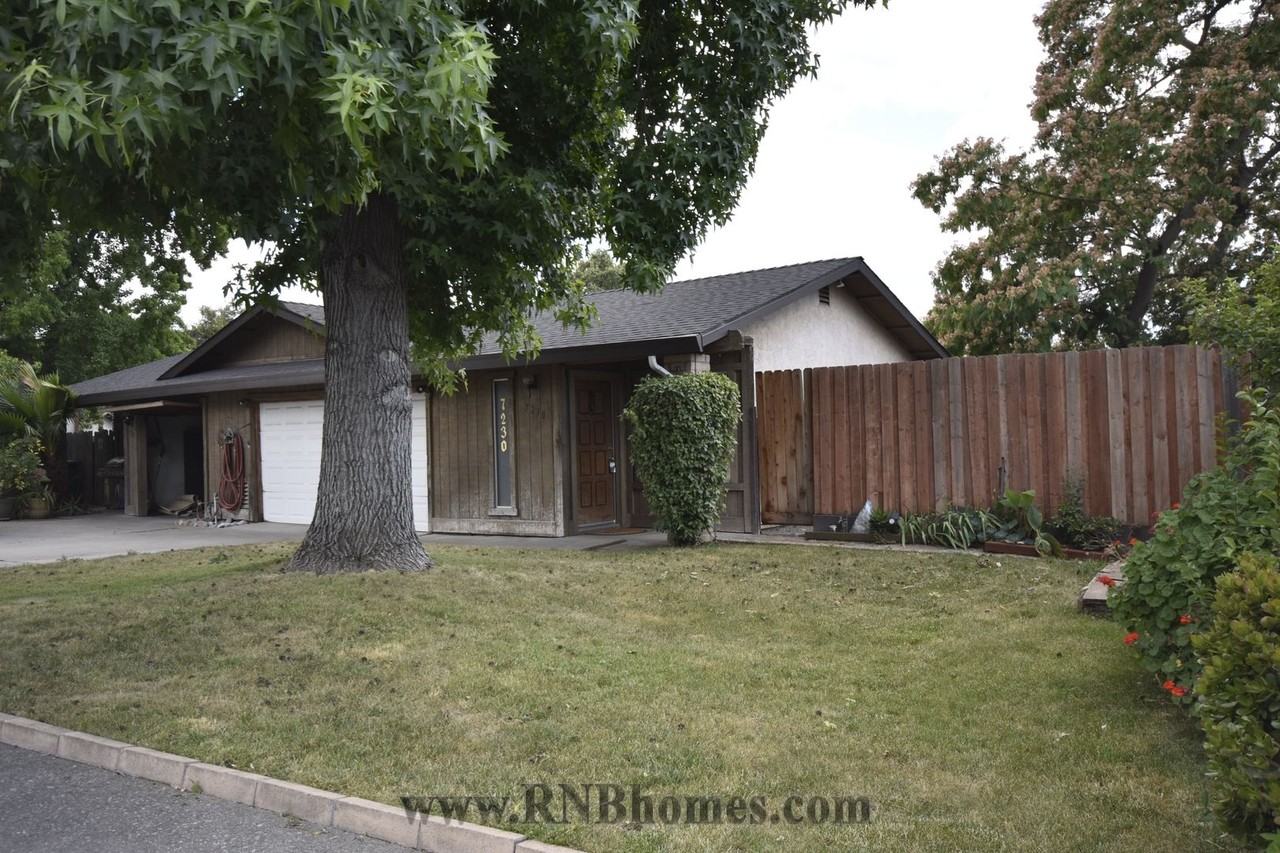 7230 Castilian Ct - Photo 2 of 5