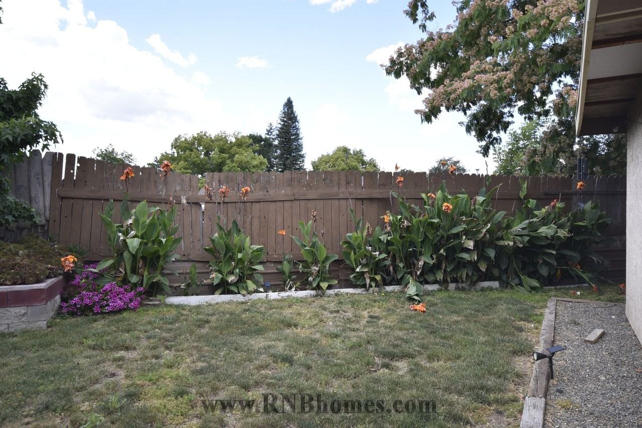 7230 Castilian Ct - Photo 4 of 5